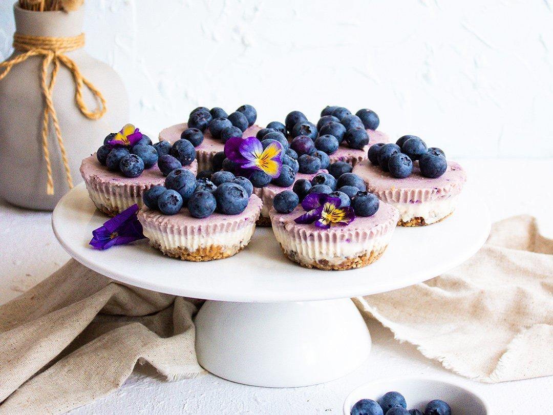 Raw Blueberry Cheesecakes