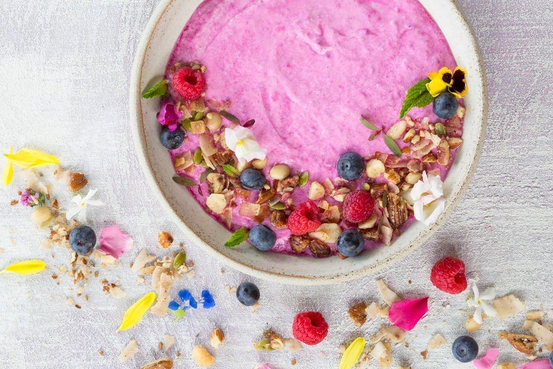 Pink Powerfood Breakfast Bowl