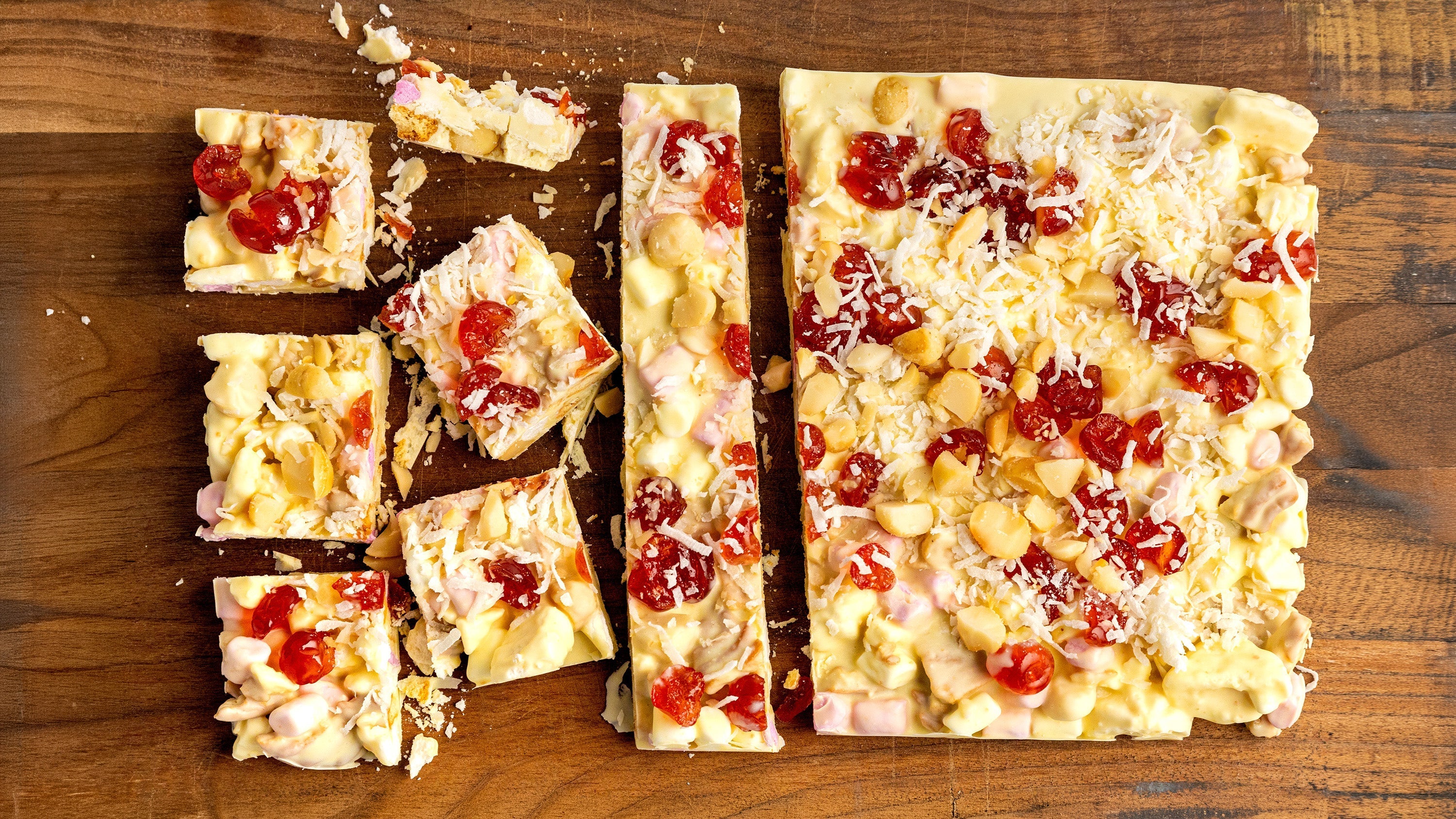 Macadamia & White Chocolate Rocky Road