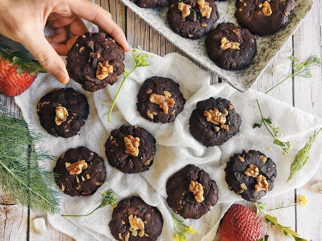 Choc Chip Walnut Cookies - Brookfarm